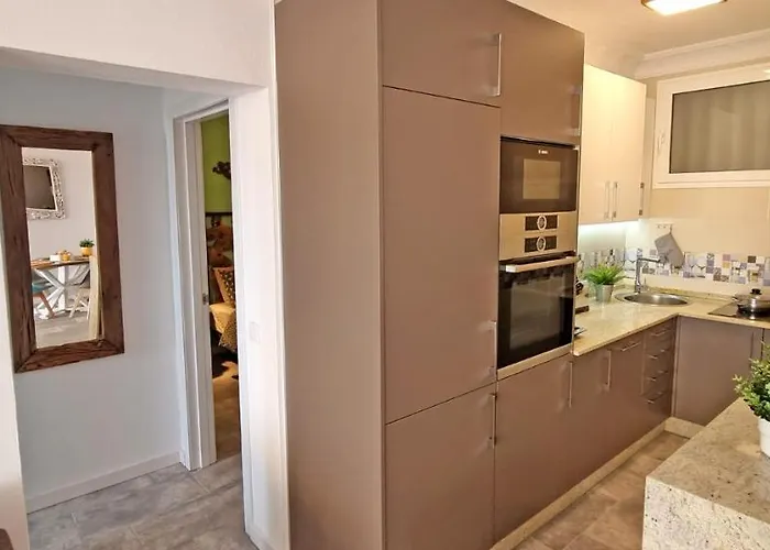 Vista Faro In * モロ・デル・ハブレ